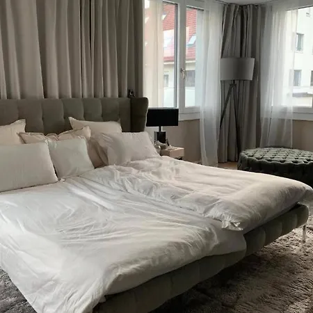 Luxury Penthouse Appartement *